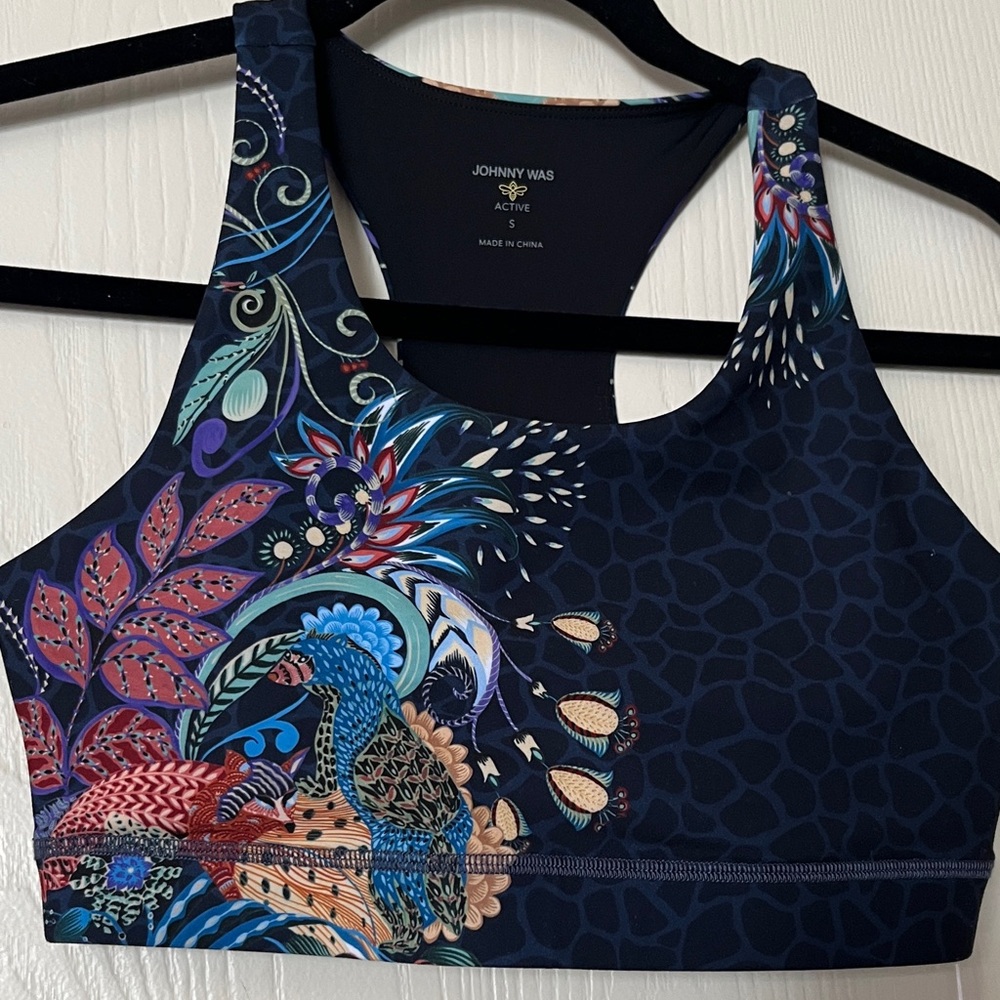Johnny Was Seabrock Bee Active Racer Back Sports Bra - Black